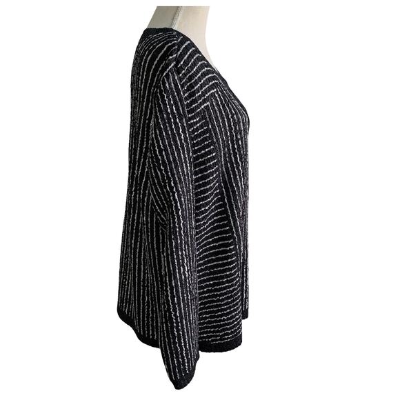 Chico's Travelers LS Open Front‎ Cardigan Black/White Crinkle Striped Size 0 - Picture 3 of 5